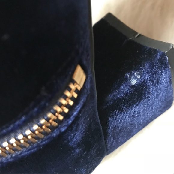 “And Other Stories” Blue Velvet Ankle boots - Picture 8 of 8